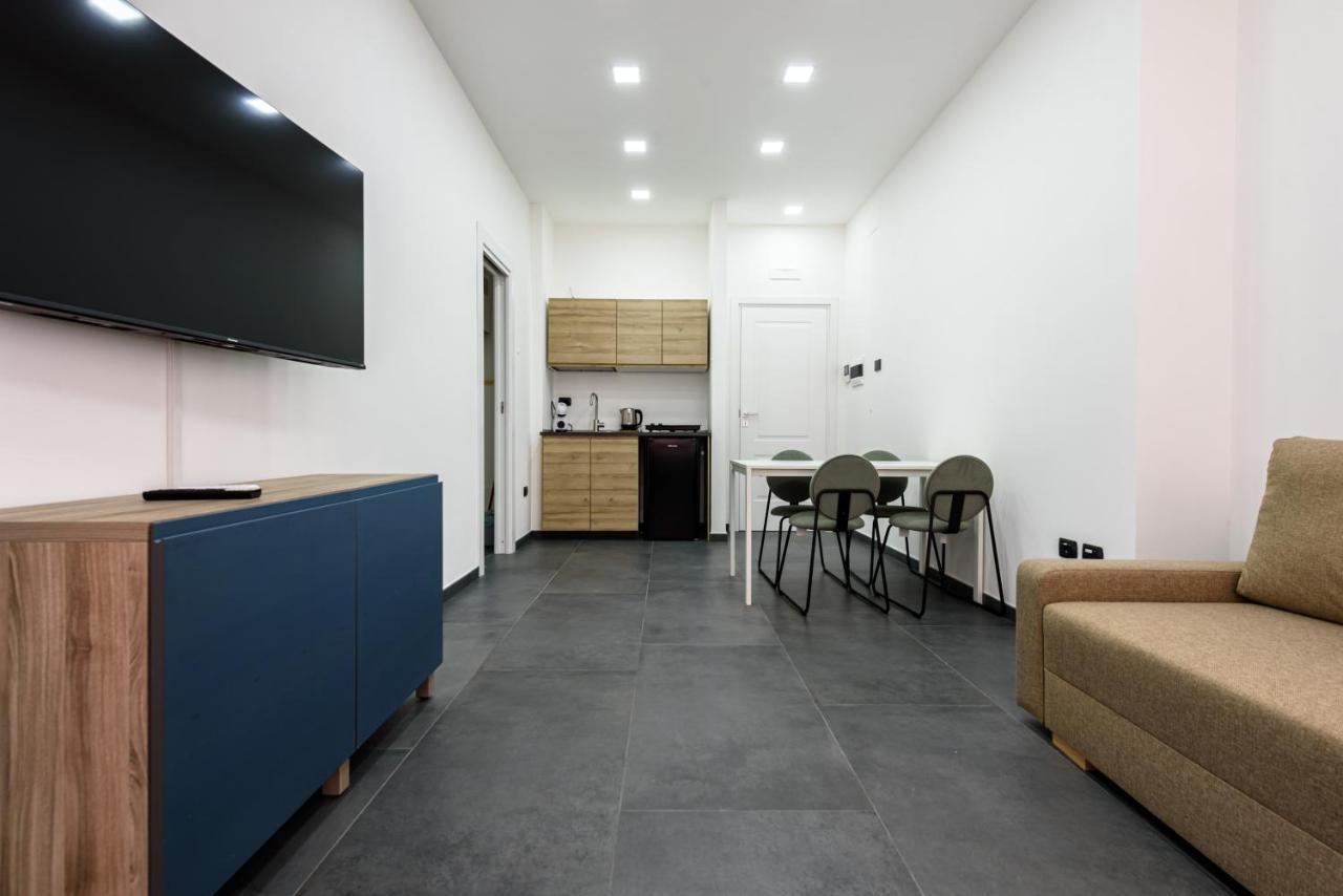 Tommaseo Seaside Apartments Наполи Екстериор снимка