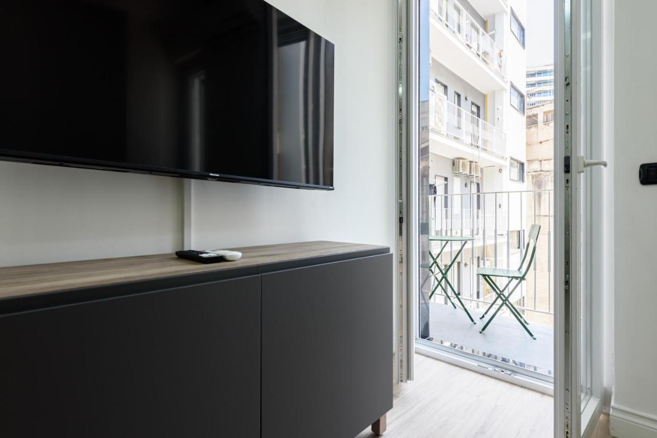 Tommaseo Seaside Apartments Наполи Екстериор снимка