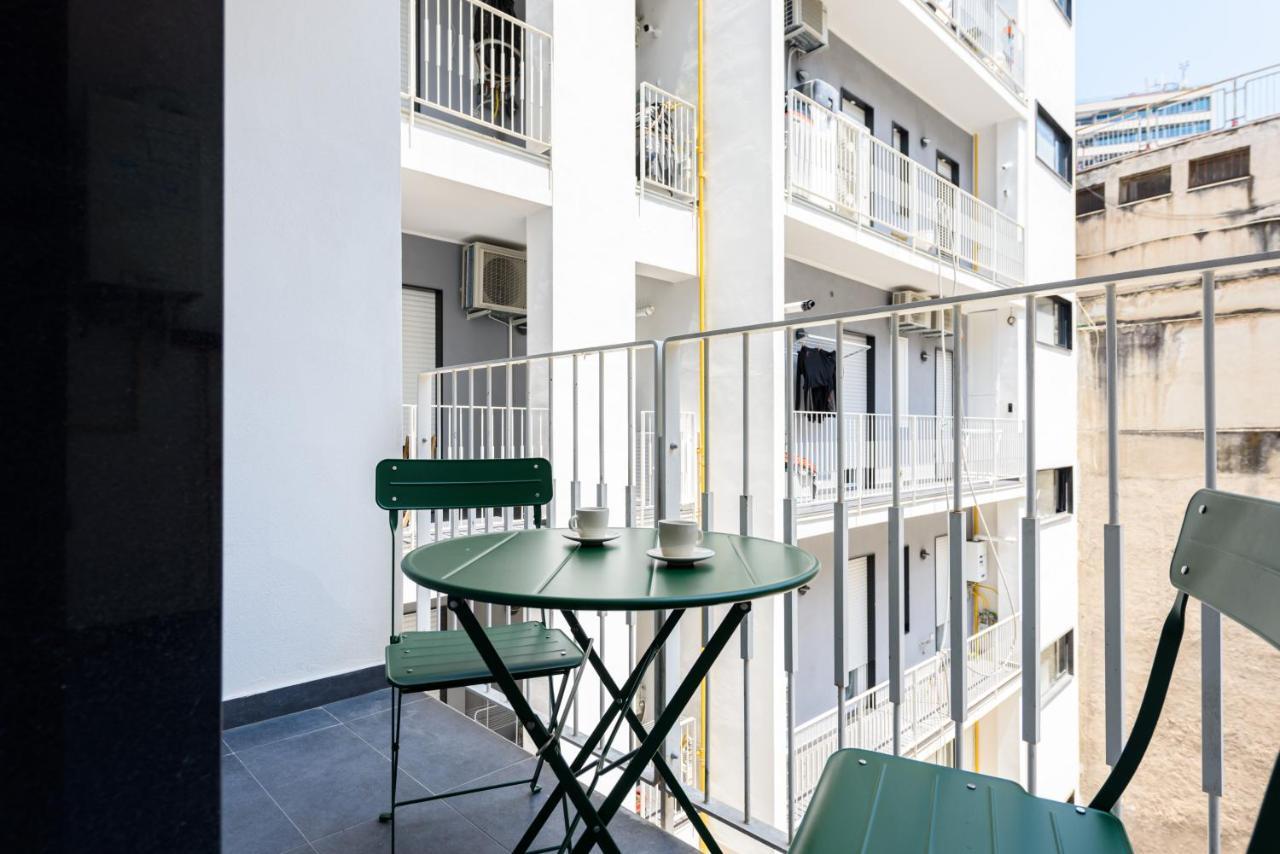 Tommaseo Seaside Apartments Наполи Екстериор снимка